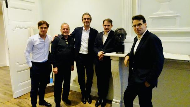 <p>Das Modigliani Quartett und Pianist Louis Lortie nach ihrem Konzert im Refektorium der Alten Abtei Stavelot</p>