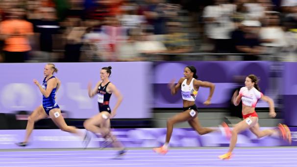 <p>Mit den 200 Metern endete der erste Siebenkampf-Tag für Nafi Thiam (Dritte von links).</p>