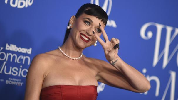 <p>Katy Perry kommt im März zu den Billboard Women in Music Awards. Nach vier Jahren Pause kehrt die „I Kissed A Girl“-Chartstürmerin mit neuer Musik zurück.</p>