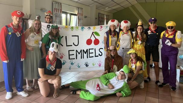 <p>14 junge Erwachsene, unter ihnen einige Pädagogen, meldeten sich spontan als Leiter.</p>