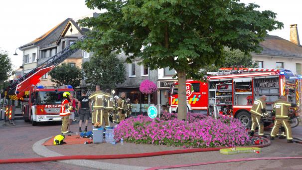 <p>Feuerwehreinsatz am Dienstagmorgen in der St.Vither Hauptstraße.</p>
