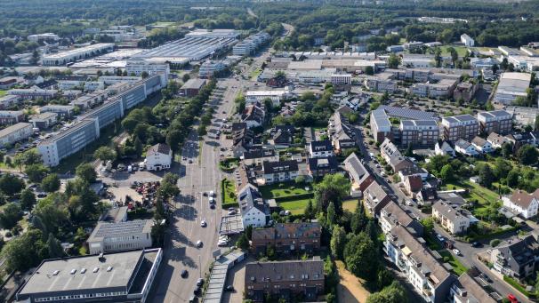 <p>Wegen der Entschärfung einer Weltkriegsbombe müssen rund 7.000 Anwohnerin Porz-Westhovenihre Wohnungen verlassen.</p>