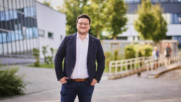 <p>Lucas Reul geht für die PFF in Eupen als Spitzenkandidat ins Rennen. Der 33-Jährige will im Wahlkampf mit Bürgernähe punkten.</p>