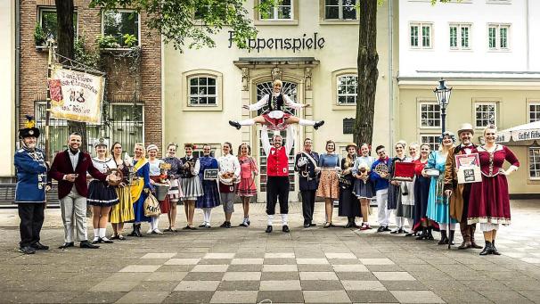 <p>Die Original TG Kölsch Hänneschen ist eine von drei Tanzgruppen, die in Mackenbach auftreten.</p>