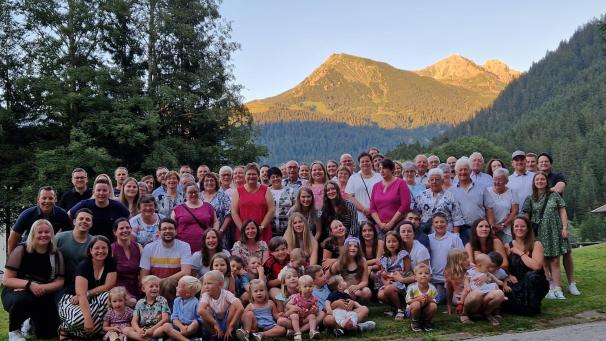 <p>98 Personen, darunter 46 Musiker, nahmen an der Konzertreise der Musikgesellschaft Crombach ins Kleinwalsertal teil.</p>