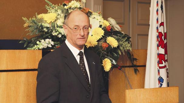 <p>32 Jahre lang stand Manfred Beckers im Dienst des heutigen Parlamentes der DG.</p>