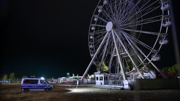 <p>Auf dem Highfield-Festival bei Leipzig ist am Abend ein Feuer auf dem Riesenrad ausgebrochen. Mehrere Menschen wurden teils schwer verletzt.</p>