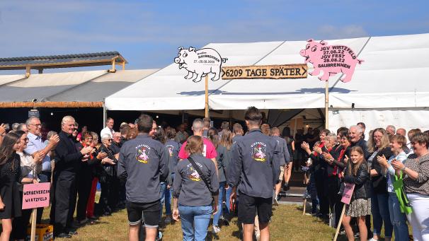 <p>Der JGV Wirtzfeld organisiert zum dritten Mal das Saubrennen.</p>