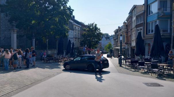 <p>Die Kirchstraße ist zurzeit gesperrt.</p>