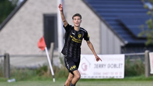 <p>Der Walhorner Derbyheld: Fabio Vanaschen</p>