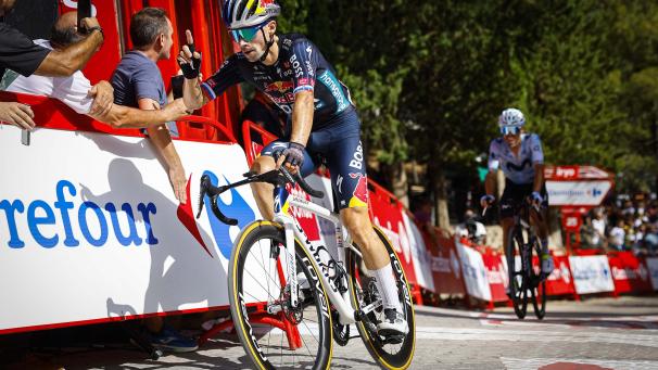 <p>Primoz Roglic konnte sich am Samstagnachmittag den Etappensieg holen.</p>