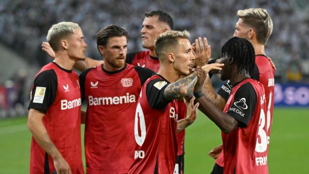 <p>Mal wieder ein Tor in der Nachspielzeit: Bayer Leverkusen erzielt in Mönchengladbach in der 101. Minute den 3:2-Siegtreffer.</p>