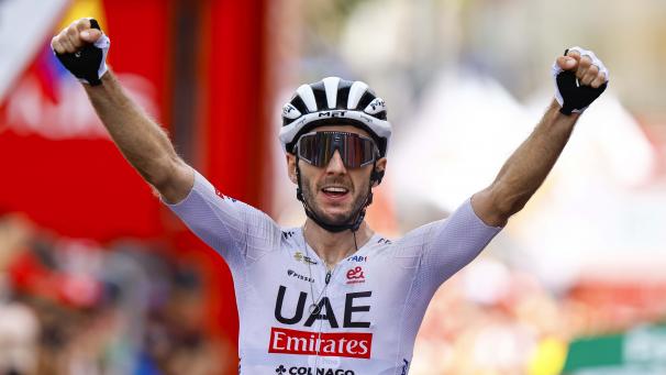 <p>Adam Yates sichert sich bei der Vuelta nach einer Solofahrt den Gewinn der neunten Etappe.</p>