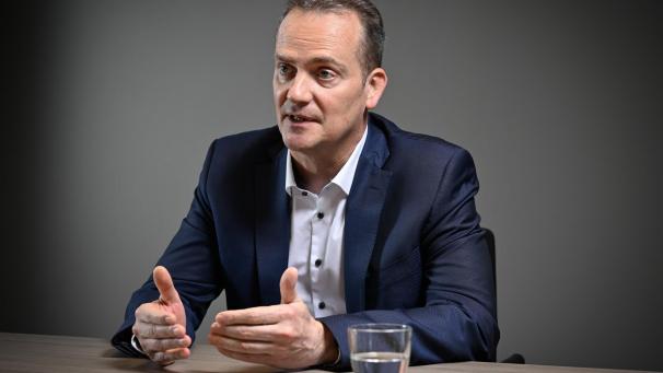 <p>Oliver Paasch verteidigt die Aufgabenverteilung in der neuen Regierung.</p>