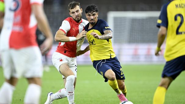 <p>Cameron Puertas (am Ball) verlässt den Klub aus der Hauptstadt.</p>