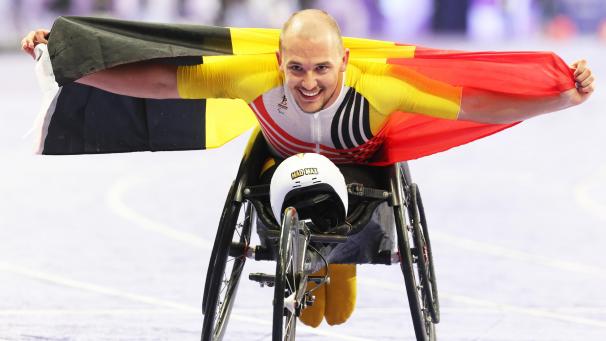 <p>Der Favorit siegt! Maxime Carabin sichert sich Gold über 400 Meter.</p>