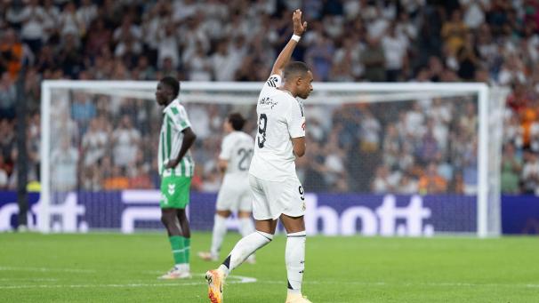 <p>Drei Spiele ohne Torerfolg ließen schon Zweifel an Kylian Mbappé aufkommen. Nun schnürte der Franzose gleich einen Doppelpack.</p>
