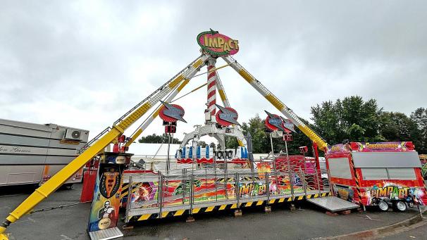 <p>Nichts für Angsthasen: Die größte Attraktion der Kirmes sorgt für Nervenkitzel.</p>
