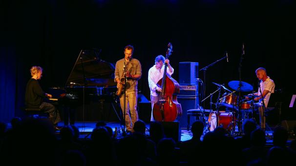 <p>Pianistin Julia Hülsmann performte mit Bassist Marc Muellbauer, Schlagzeuger Heinrich Köbberling und dem Saxofonisten Uli Kempendorff am Samstag in Eupen.</p>