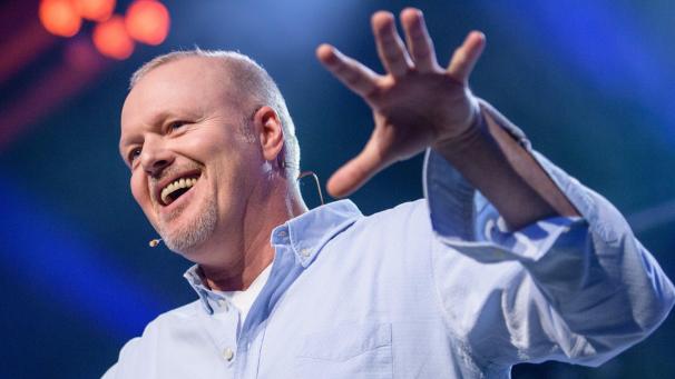 <p>Entertainer Stefan Raab boxt bald gegen Regina Halmich.</p>