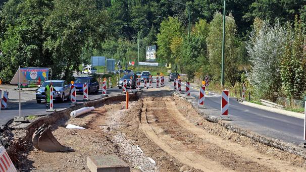 <p>Bis zu den Weihnachtsferien soll das Straßenbauprojekt Avenue du Pont de Warche endgültig abgeschlossen sein.</p>