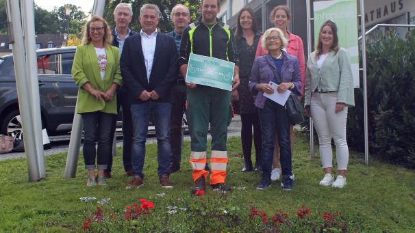 <p>Gewinnübergabe Radaktionstag (002)</p>