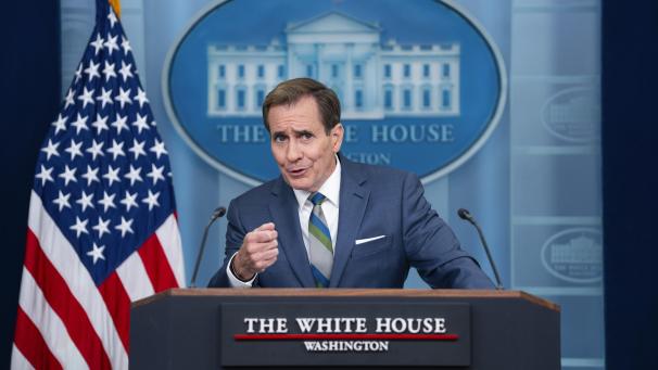 <p>Der Sprecher des Nationalen Sicherheitsrates des Weißen Hauses, John Kirby, spricht während eines Pressebriefings im Weißen Haus. Die Forderung nach einer 21-tägigen Waffenruhe zwischen Israel und der Hisbollah-Miliz im Libanon ist nach Darstellung der US-Regierung mit der israelischen Seite abgestimmt worden.</p>