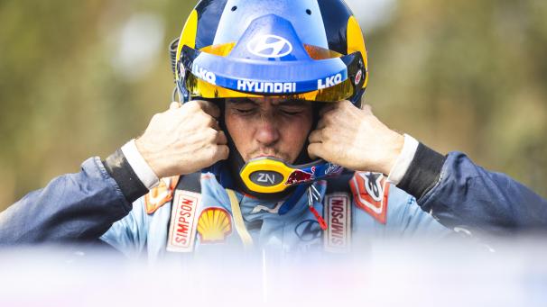 <p>Augen zu und durch: Thierry Neuville überstand eine schwere Rallye Chile unbeschadet.</p>