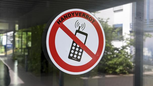 <p>Kaleido Ostbelgien fordert unter anderem „Smartphones sollten keinen Platz im gesamten Pflichtschulwesen haben“.</p>