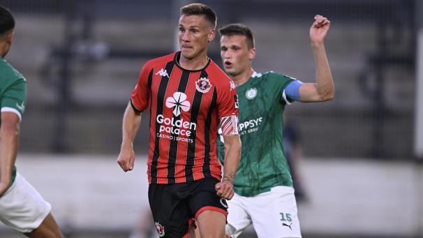 <p>Im Sommer wechselte Nils Schouterden zum von Ex-AS-Profi Mbaye Leye trainierten Seraing, dort wurde er Kapitän.</p>