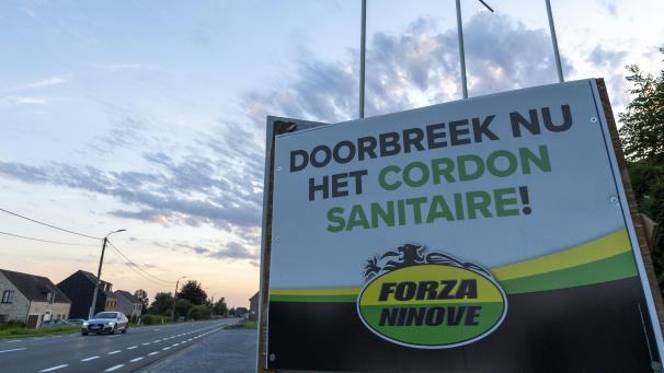 <p>In der Stadt Ninove will die rechtsradikale Liste Forza Ninove den „Cordon sanitaire“ durchbrechen.</p>