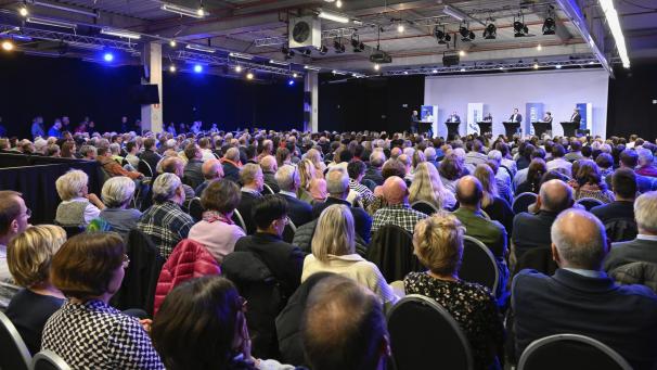 <p>Volles Haus bei der GE-Wahldebatte in der Eupener Eastbelgica Eventlocation</p>