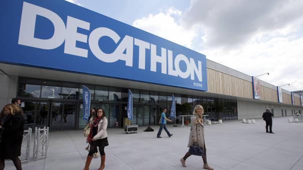 <p>Ein Blick von außen auf die Decathlon-Niederlassung in Evere</p>