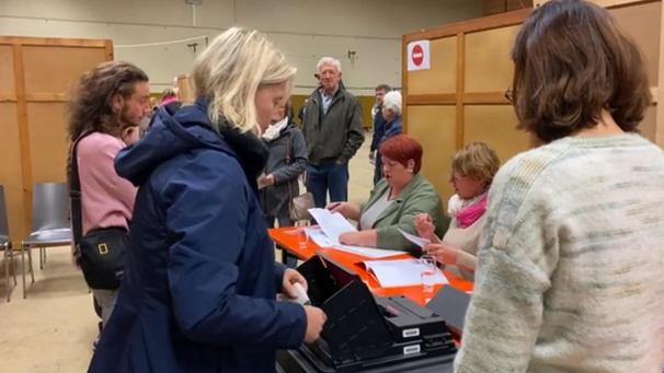 <p>Claudia Niessen gab in Kettenis ihre Stimme ab.</p>