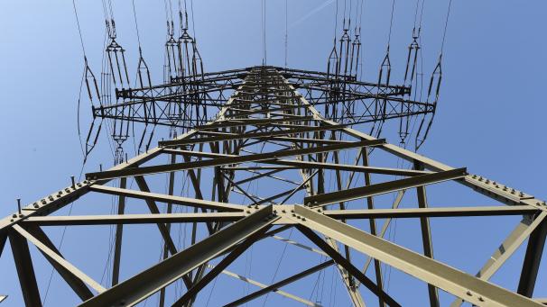 <p>56897906(1)</p>