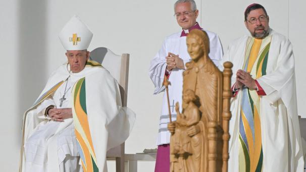 <p>Die Äußerungen von Papst Franziskus anlässlich seines Belgien-Besuchs haben Folgen: Hunderte Menschen lassen sich aus dem Taufregister streichen.</p>