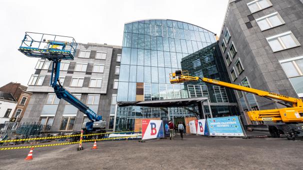 <p>Ein Schnappschuss aus dem Jahr 2023: Ein Blick auf den neuen Justizpalast von Namur von außen</p>