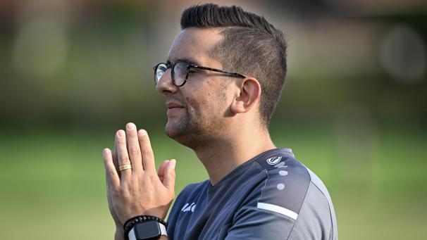 <p>Gewinnt seine Mannschaft dreimal in Folge, stellt sich Trainer Damien Warrimont hinter den Herd. Am Donnerstag gabs in der Walhorner Kantine Wraps.</p>