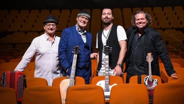 <p>Marcel Adam umgibt sich bei seinen Konzerten mit großartigen Musikern. Zu bestaunen ist der lothringische Sänger mit Band am Sonntag, 17. November, im Saal Jaspesch in Mürringen.</p>