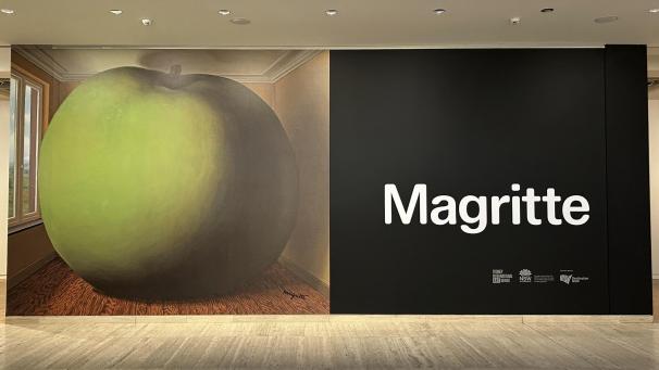 <p>Mit bis zu einer halben Millionen Besucher rechnen die Kuratoren der Magritte-Ausstellung in Sydney.</p>