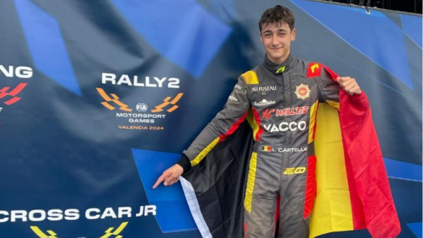 <p>Lucas Cartelle freut sich über die Goldmedaille.</p>