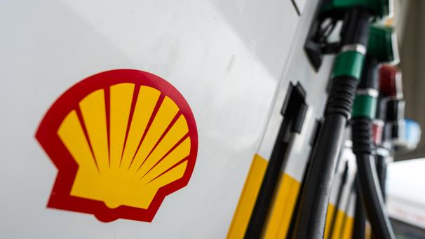 <p>Der Ölriese Shell musste strarke Umsatzeinbrüche hinnehmen.</p>