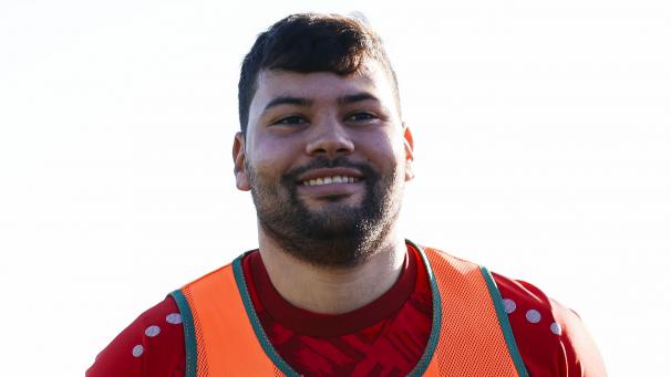 <p>So kann man sich beim neuen Klub anmelden:Bei seiner PremiereschießtMohamed Anounou Lontzen zum Sieg über Büllingen.</p>