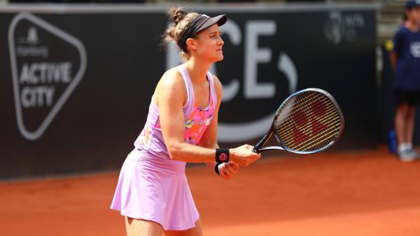 <p>Marie Benoit</p>