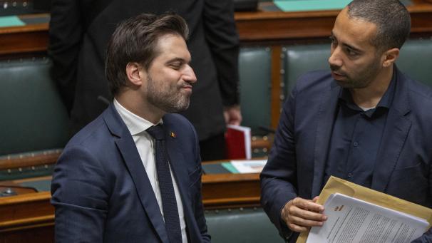 <p>MR-Chef Bouchez (l.) hätte die flämischen Liberale gerne an Bord, CD&amp;V-Vorsitzender Sammy Mahdi (r.) zieht die Arizona-Formel vor.</p>