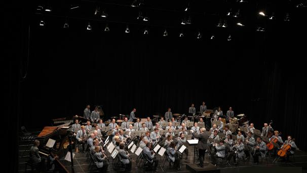 <p>Mit Standing Ovations wurden die Musiker der Harmonie Hergenrath nach ihrem tollen Auftritt belohnt. Foto: Henkes Productions</p>