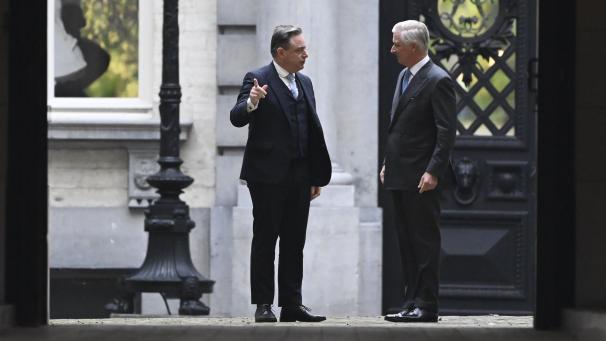 <p>König Philippe (rechts)hatte am Dienstagvormittag Bart De Wever (links)empfangen.</p>