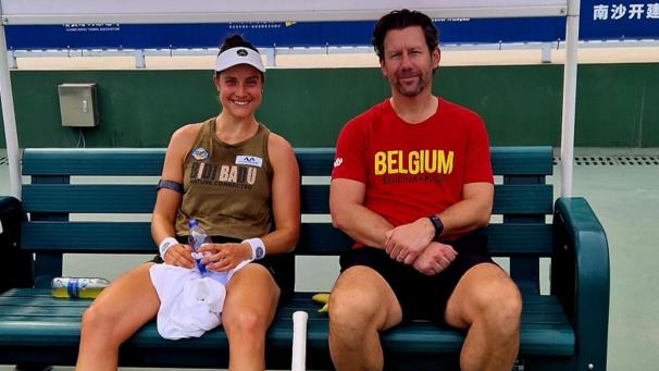 <p>Marie Benoit mit Wim Fissette</p>