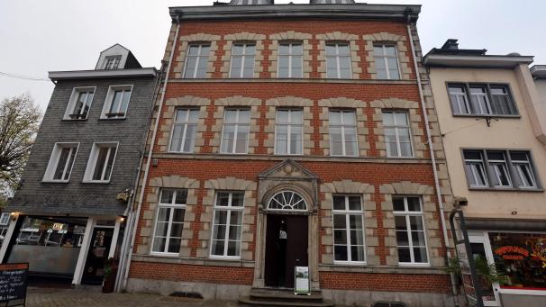 <p>Das Haus Villers befindet sich nur einen Steinwurf vom Albertplatz und dem Place St. Géréon entfernt.</p>