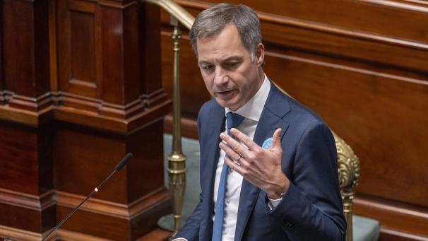 <p>Alexander De Croo bei seiner Ansprachein der Kammer</p>